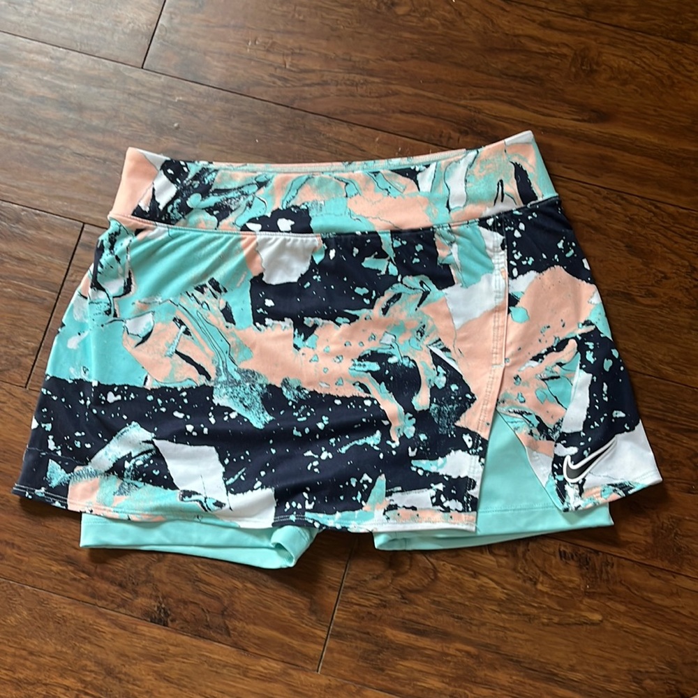 LIKE NEW Nike Golf Skort